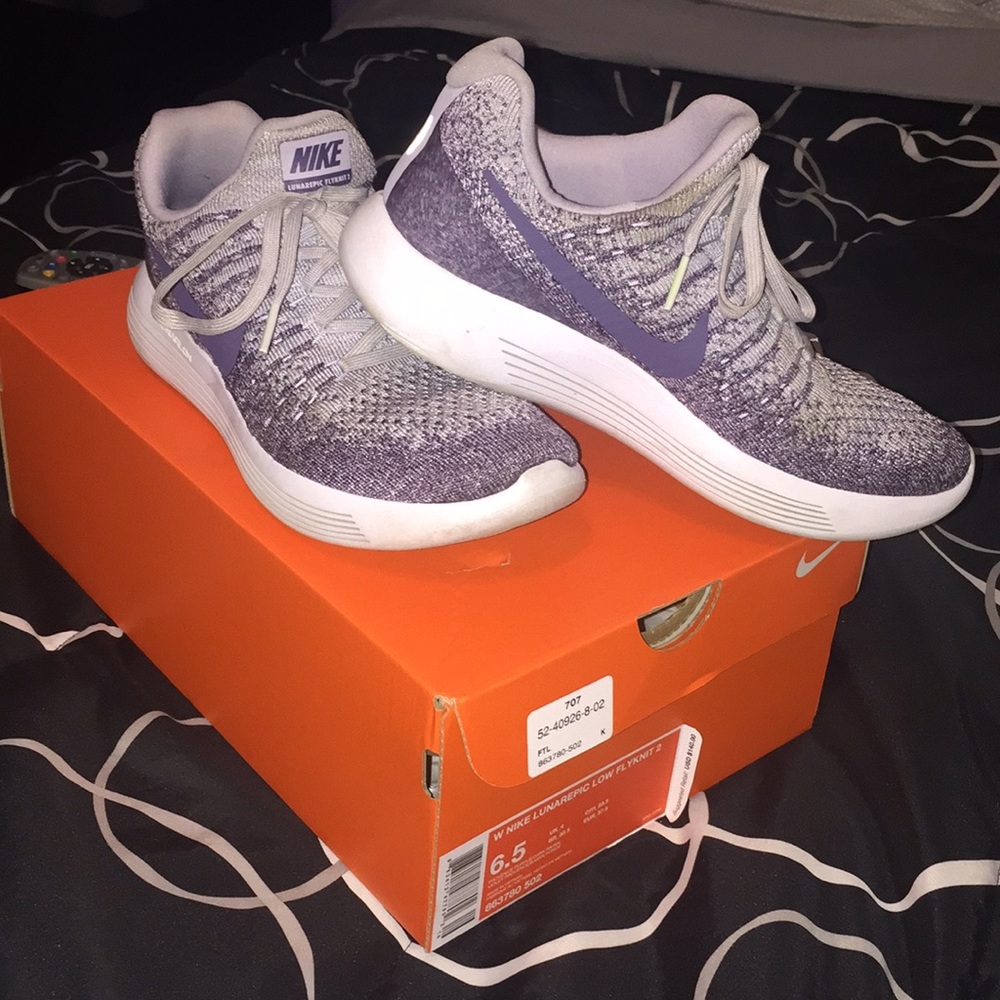 Nike running shoes 👟